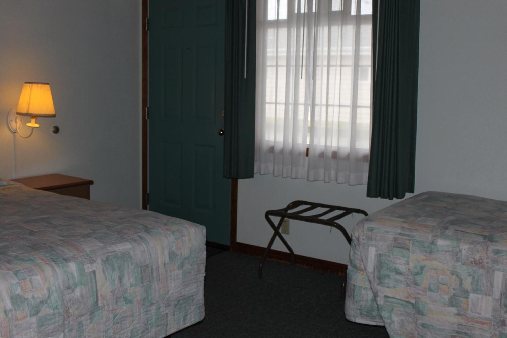 Azalea Lodge Gold Beach Buitenkant foto