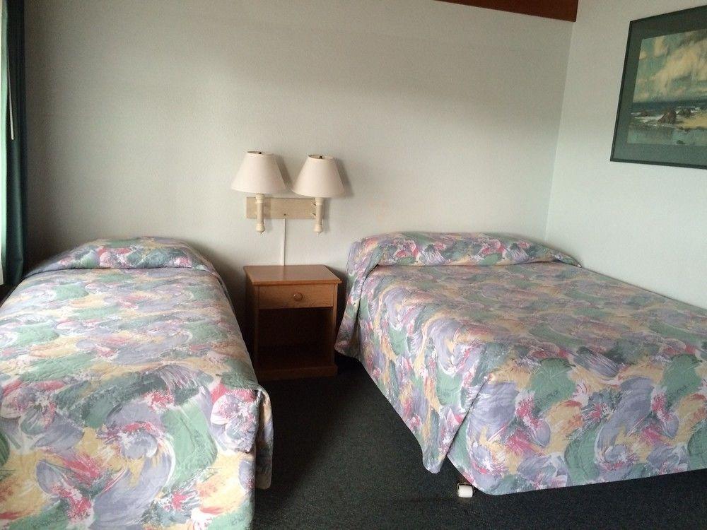 Azalea Lodge Gold Beach Buitenkant foto