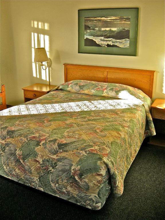 Azalea Lodge Gold Beach Buitenkant foto