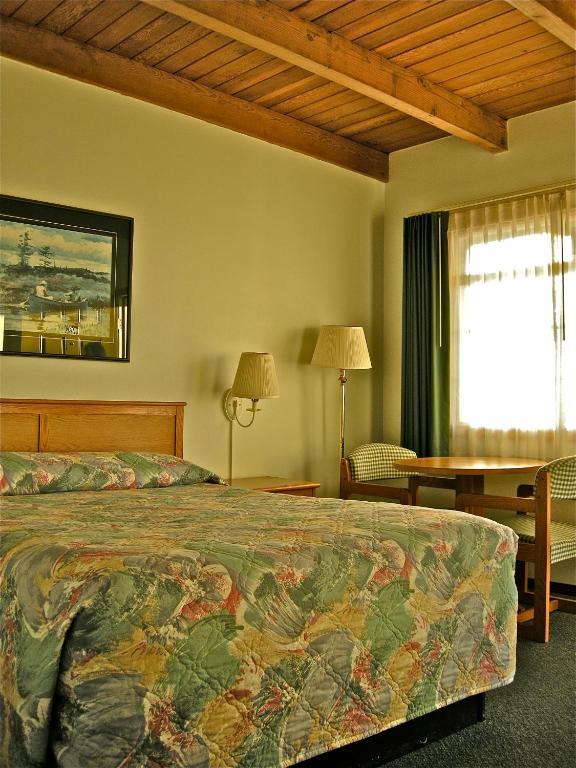 Azalea Lodge Gold Beach Buitenkant foto