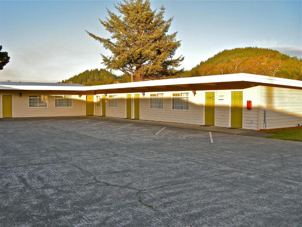 Azalea Lodge Gold Beach Buitenkant foto