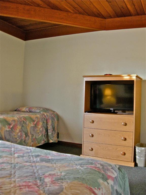 Azalea Lodge Gold Beach Buitenkant foto